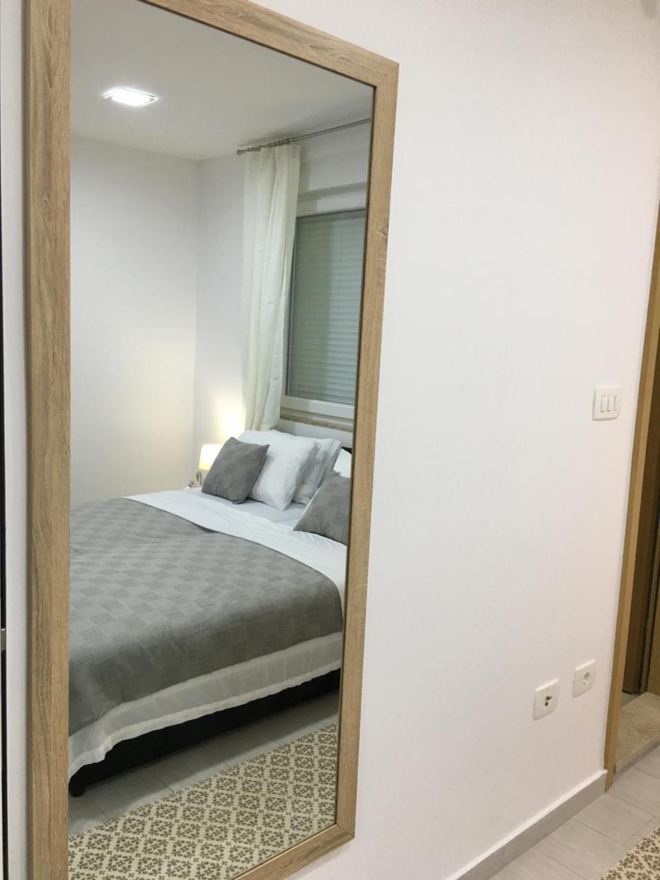 Apartments Valentina - Free Parking Mostar Exterior photo